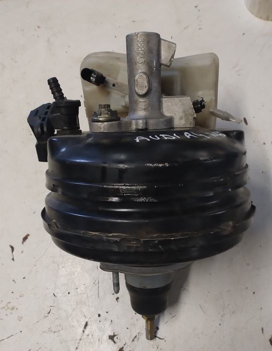 Serwo pompa hamulcowa Audi A4 B6  Audi Q5A4  B8 Audi A4B9