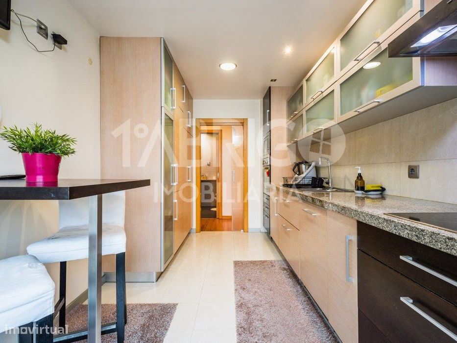 Apartamento T3 Urbanização das Pimenteiras — Marrazes E Barosa, Leiria