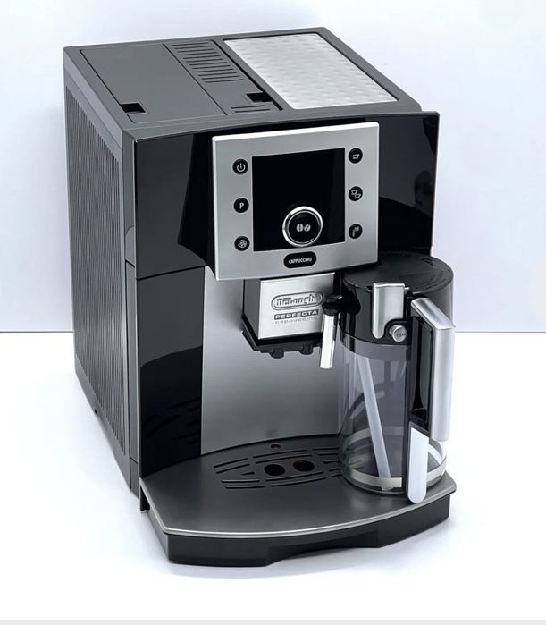 Кавомашина DeLonghi Perfecta Cappuccino Black