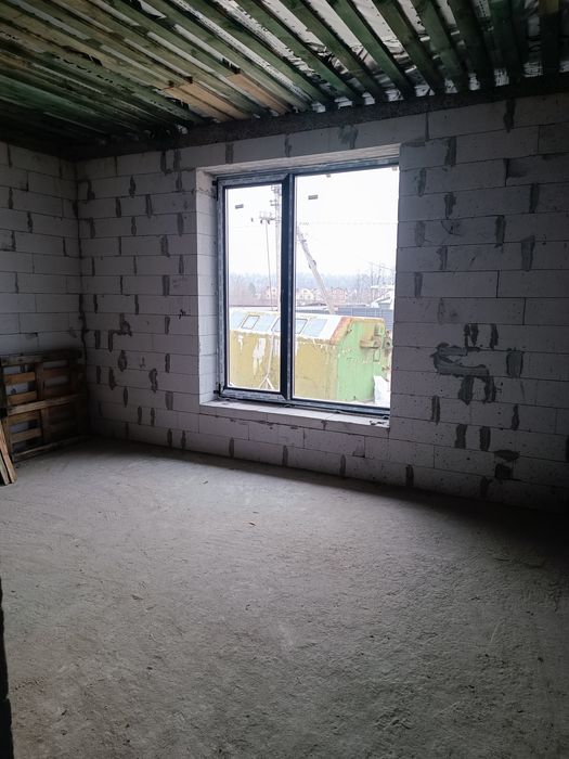 продажа дома в Довжике в центре села