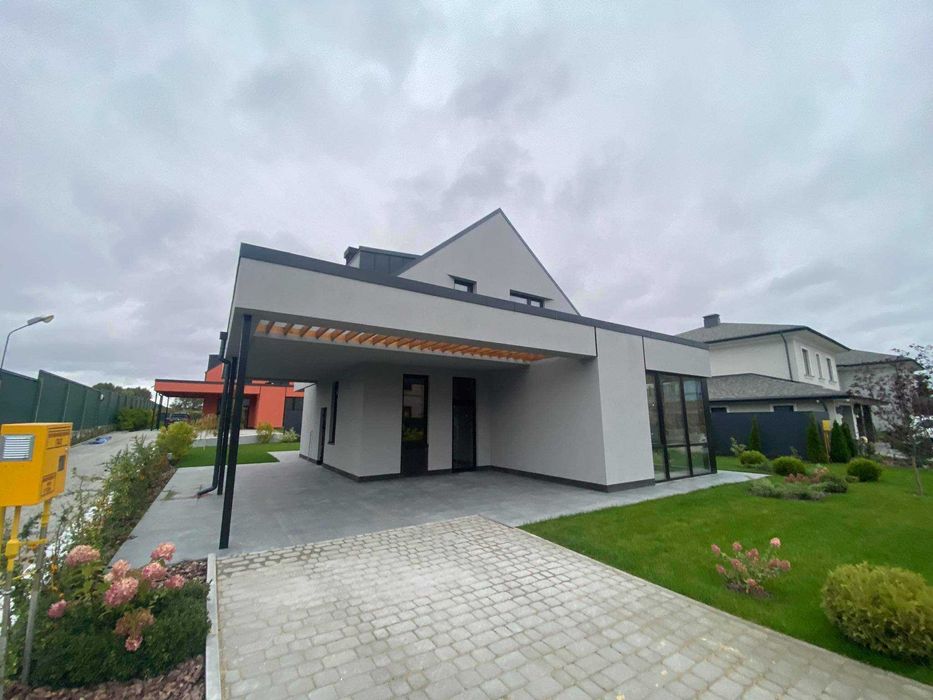 Продам Современый Дом в коттеджном городке Green Town .