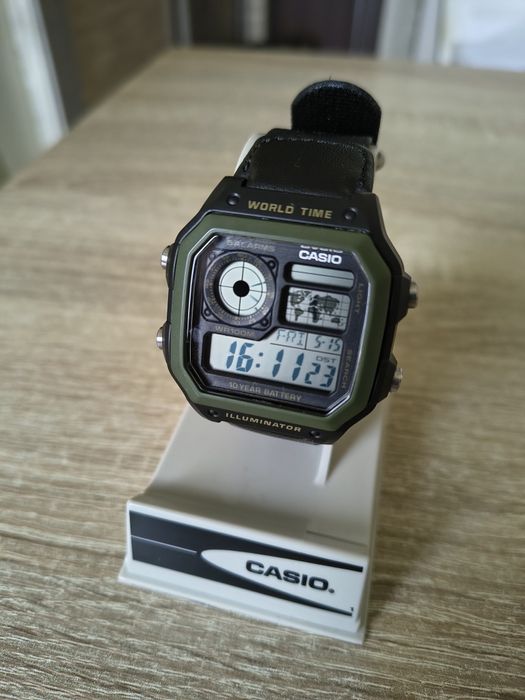 Zegarek Casio AE1200