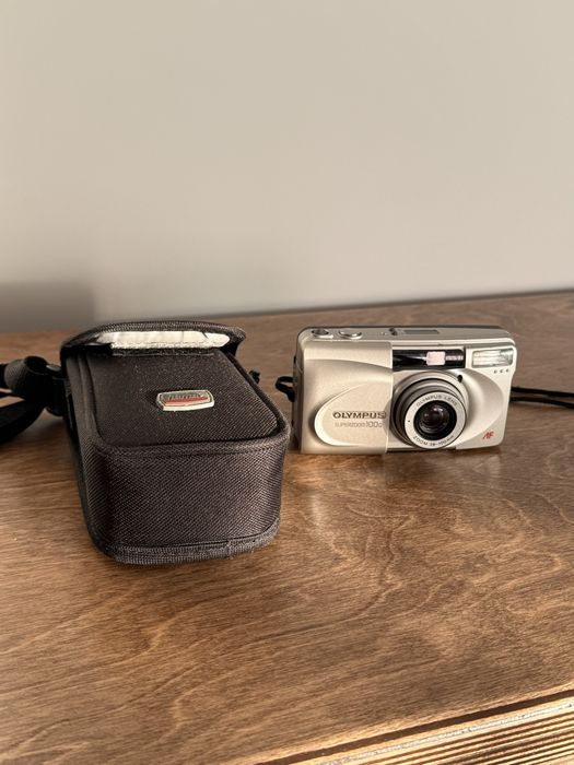 Aparat Olympus Superzoom 100G + futerał