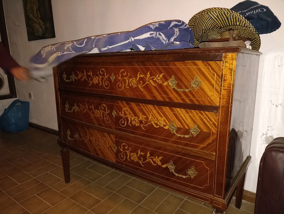 Mobília de quarto em quinane