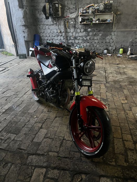 Продам айпир r1 на ходу