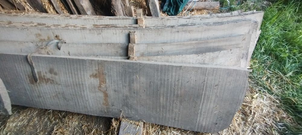 Jesion, drzewo deska