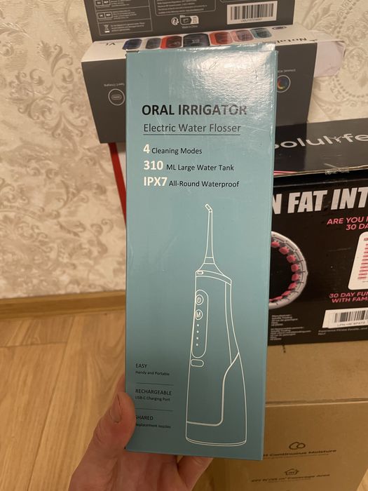 Іригатор для ротової порожнини Oral Irrigator M209, 310 мл