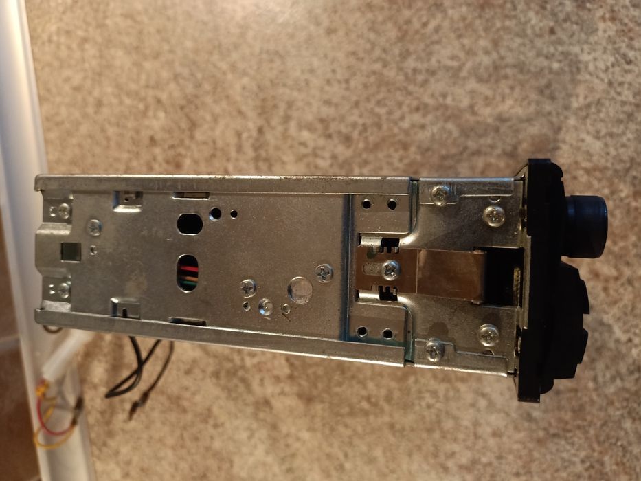 Radiomagnetofon  samochodowy do kolekcji.