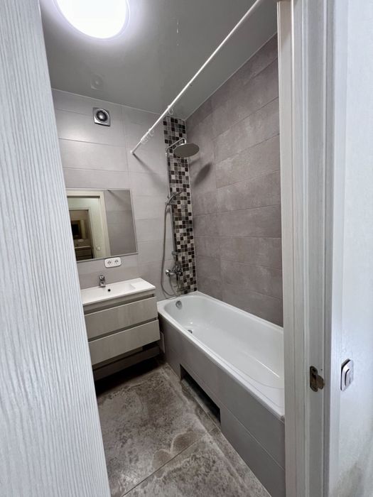 Святопетрівське довгострокова оренда 1 к кв. Власник.