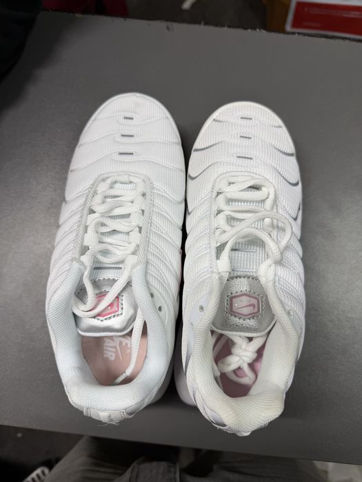 Кросівки Nike Air Max TN Plus White Grey Pink (37)