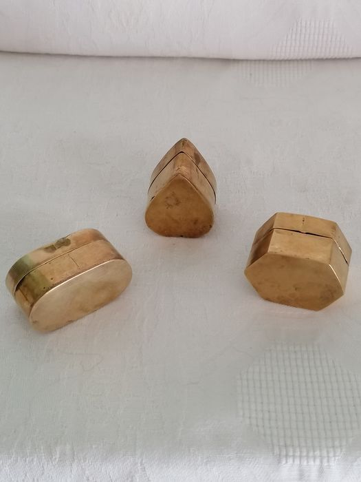Caixinhas antigas latao