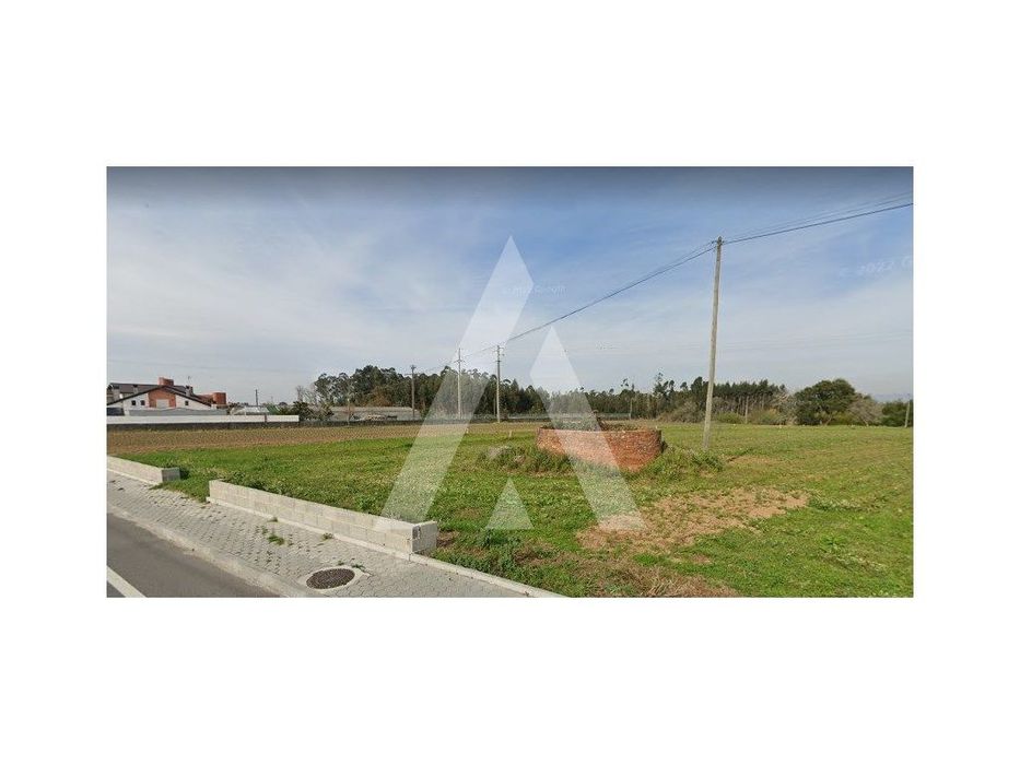 Terreno com mais de 2.200 m2 com 2 Frentes para construção junto ao...