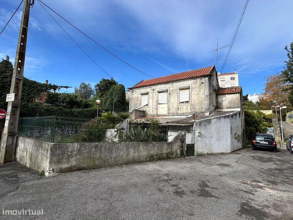 Venda Conjunta – Dois Terrenos no Centro de Agualva-Cacém