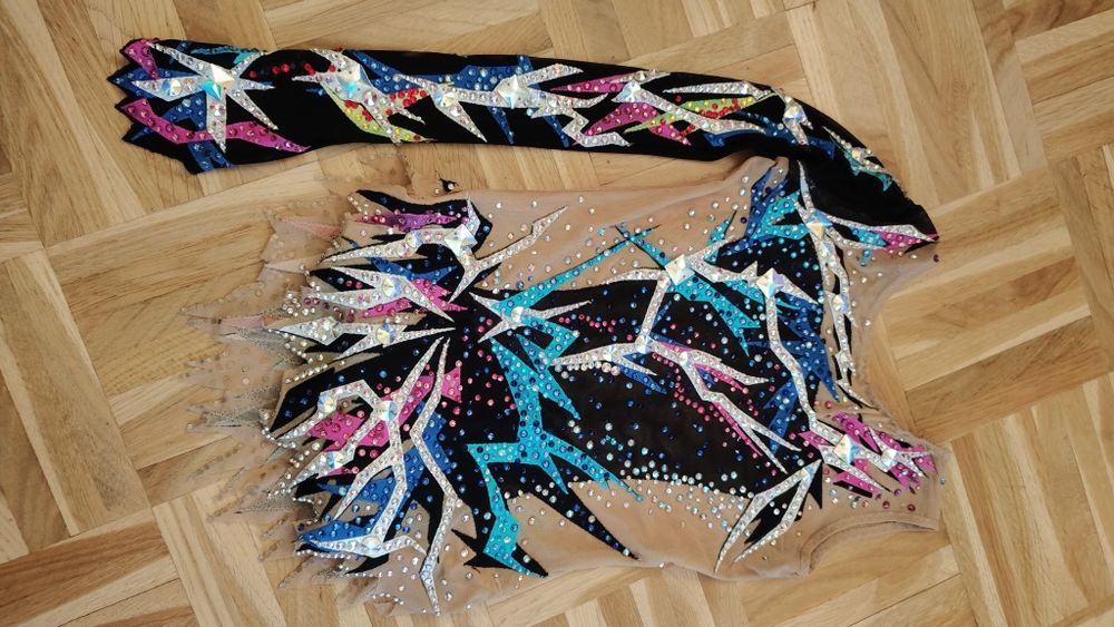 Strój startowy gimnastyka artystyczna 134