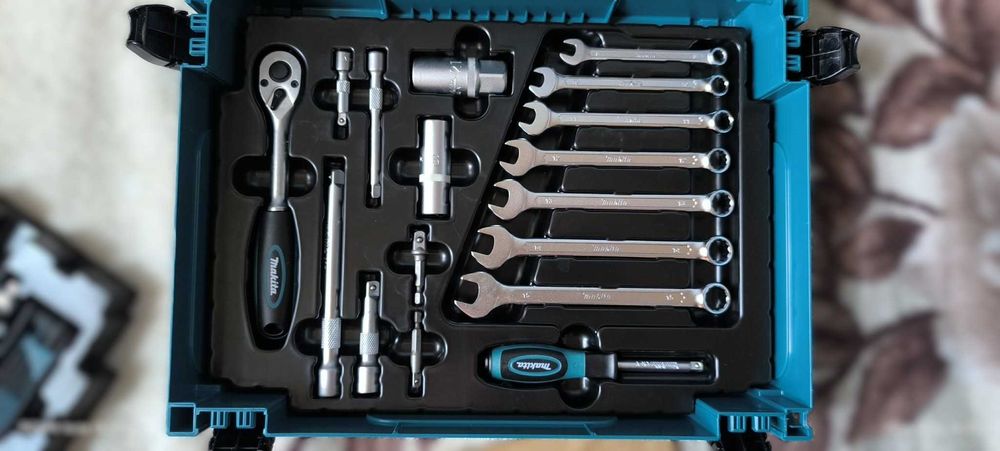 Zestaw narzędzi Makita E-08713 120 elementów – Nowy