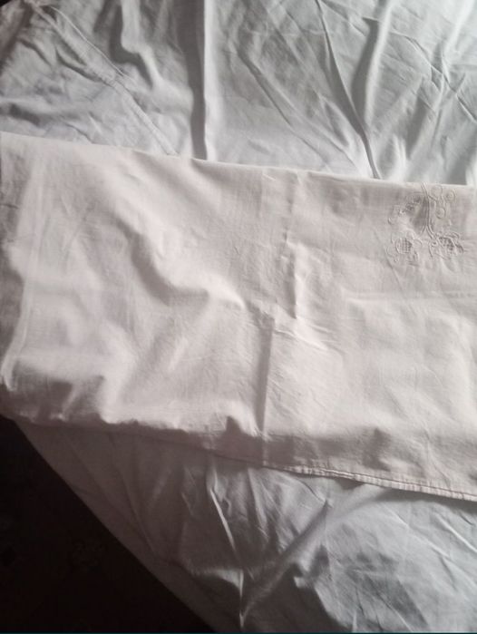Продам пододеяльник..простынь..