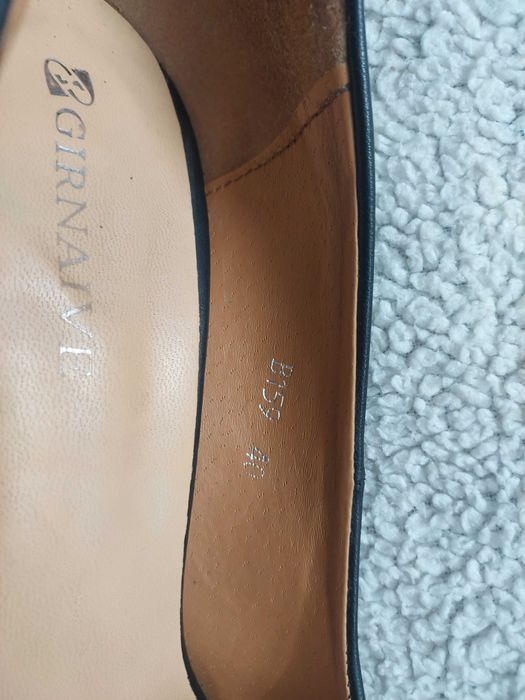 Туфлі чорні на каблуку