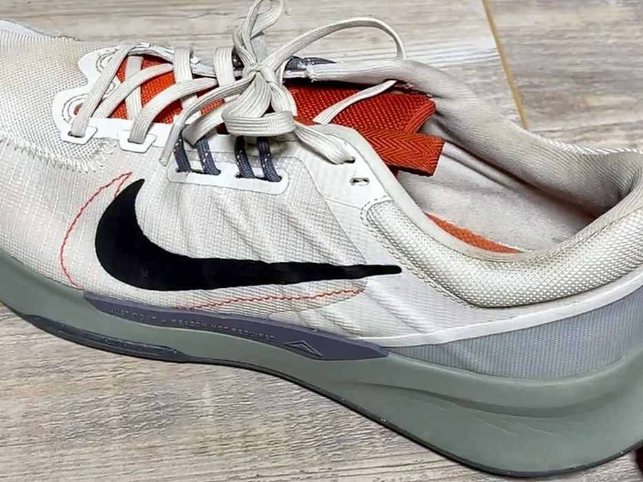 Чоловічі кросівки Nike Juniper Trail 2 NN 45 (29cm(