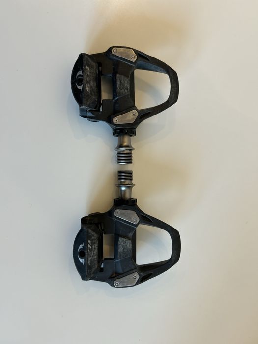 Pedais Shimano 105 R7000 SPD-SL