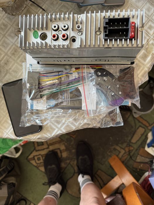 Nowe radjo  w kartonie i z pilotem