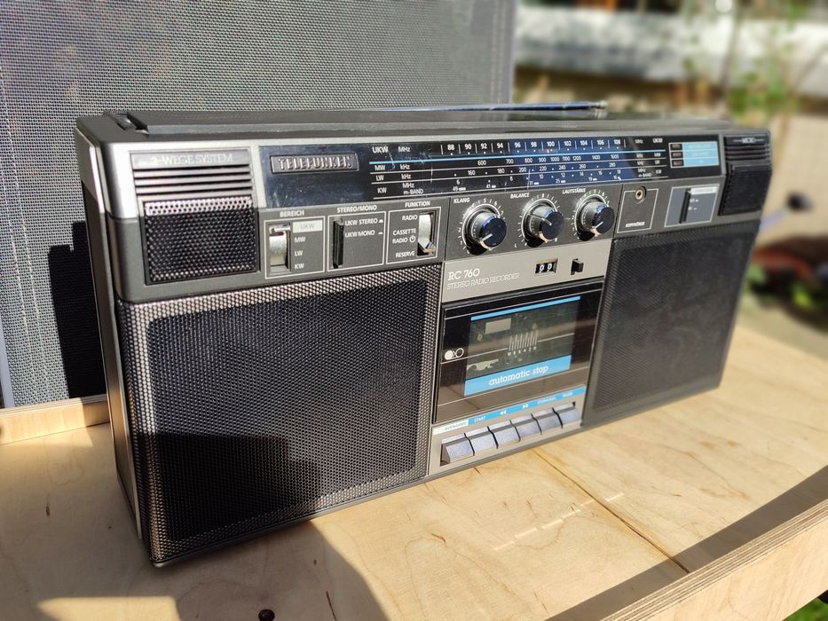 Sharp GF-4343, GF-4500 , SABA RCR 550, Telefunken RC 760.