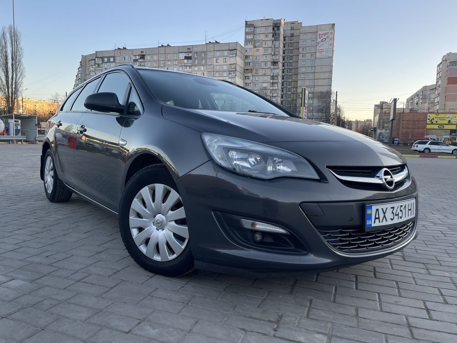 Opel Astra 2015 продам