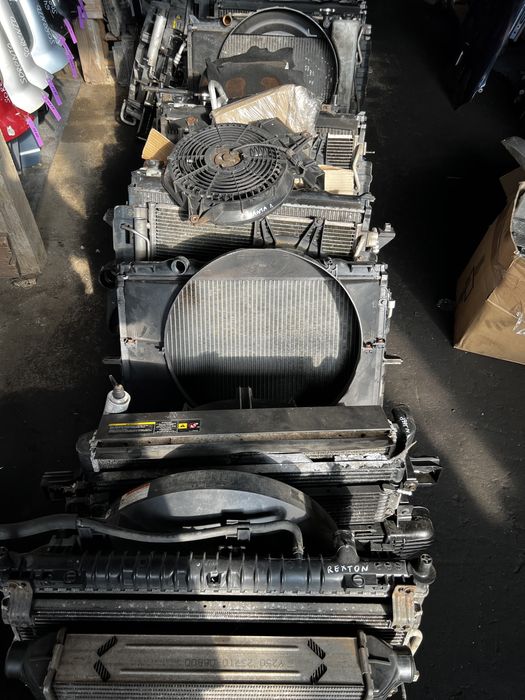 Радиатор, телевизор, панель радиатора Соренто Туксон Спортедж Сантафе