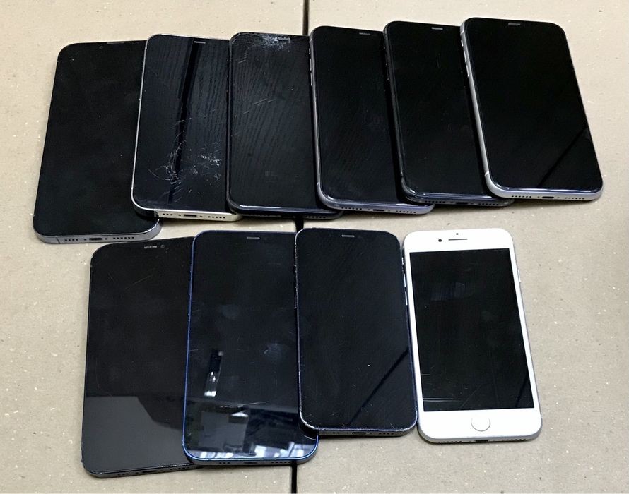 Лот Iphone 13 pro max, 12pro, 12, 11