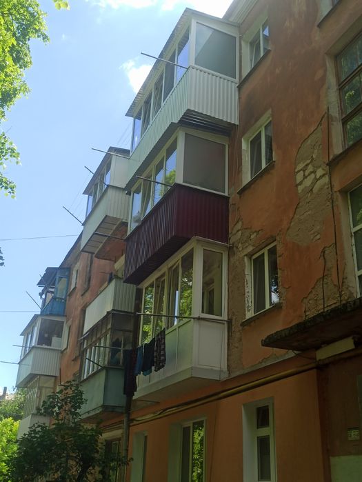 Балкони та лоджії під ключ.