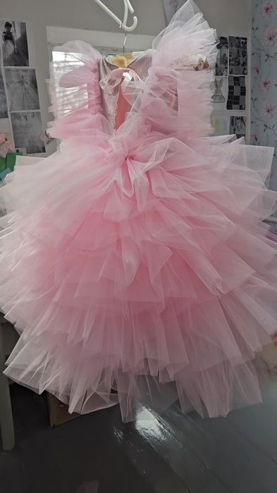 Сукня рожева пишна на 5 років довга Сукня на день народження