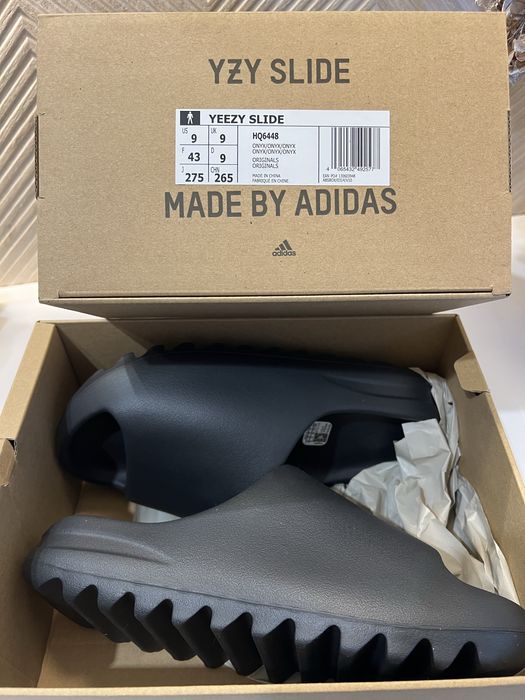 Yeezy Slides Onxy 42