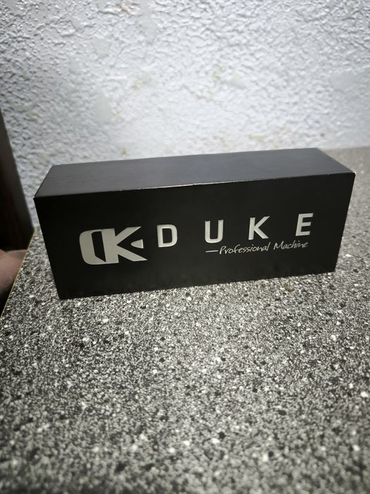 професійну роторну тату-машинку AVA Duke K1