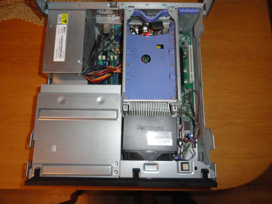 Sprzedam komputer LENOVO