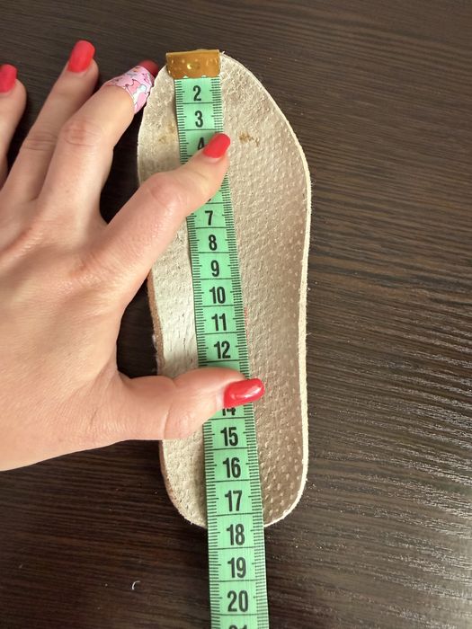 Кросівки на дівчинку 28 розмір