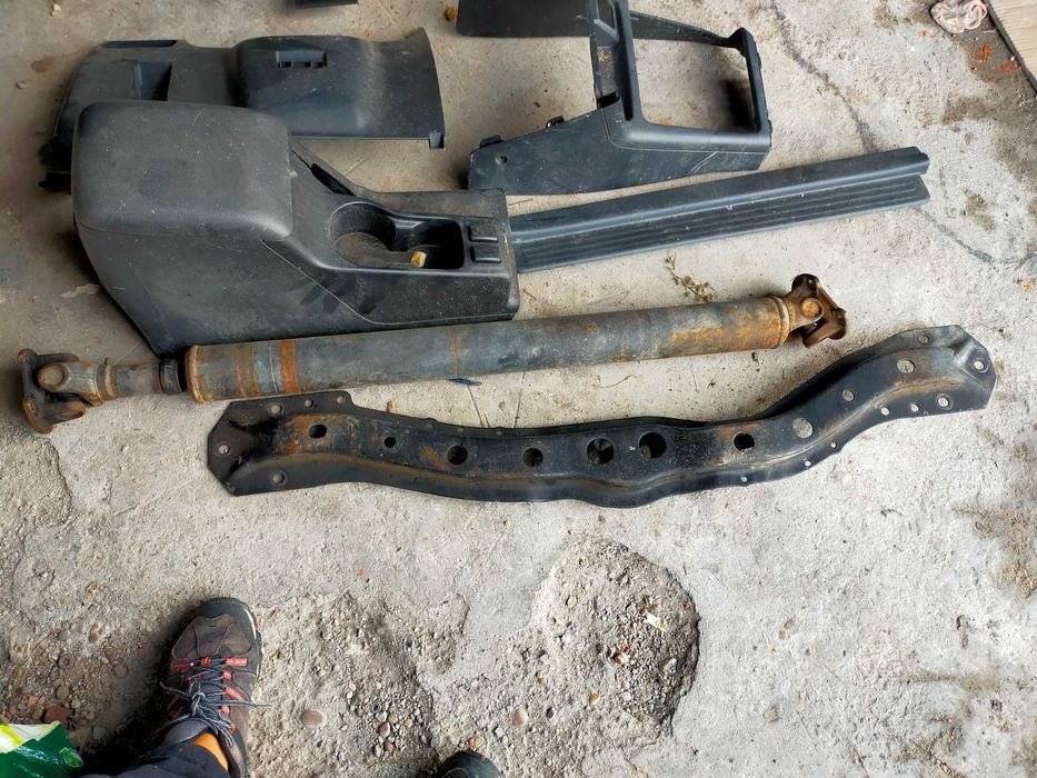 Material de chapa Opel Frontera b