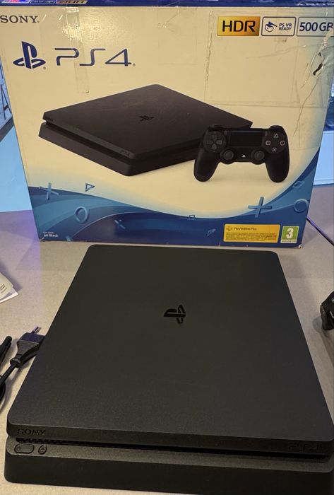 Konsola PS4 Sony playStation 4 500 GB w idelanym stanie