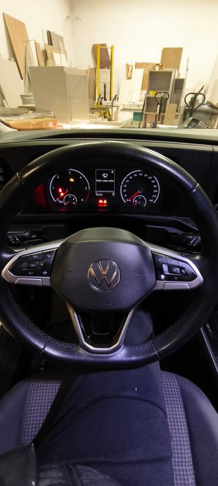 VW Caddy 2021 - 2.0TDI em excelente estado