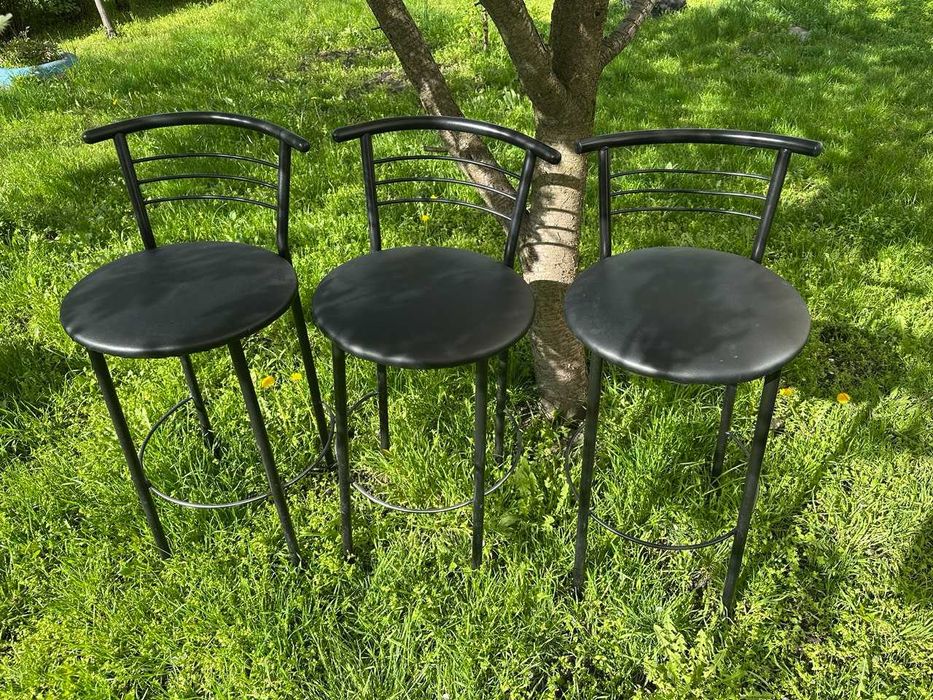 Стол раскладной и стулья 2шт, для кофейни, в салон, на дачу