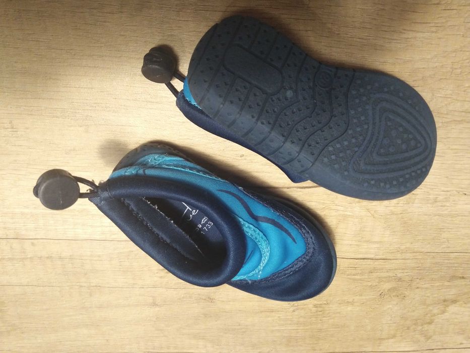 Buty dziecięce do wody