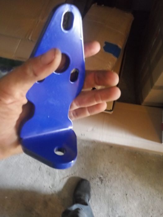 Podpora wspornik mocowania wąsa układu kierowniczego suzuki vitara