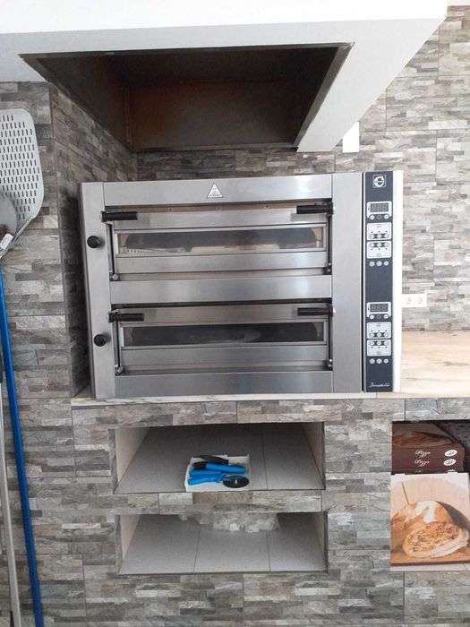 Forno para pizza marca Cuppone