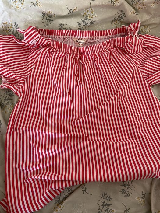 Футбока в полоску