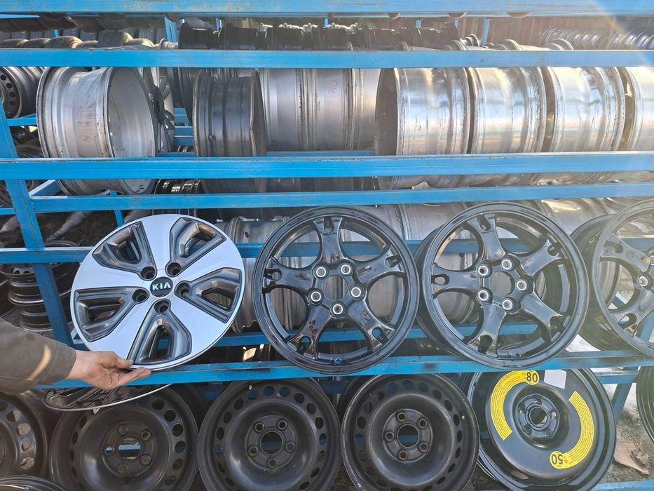 Легкосплавні диски з ковпаками KIA 5/114,3R16 6,5J ET45 КІА 2016рік .