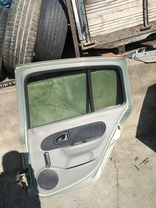 Porta Trás Direita Renault Clio II Fase II 1.5 Dci de 2002