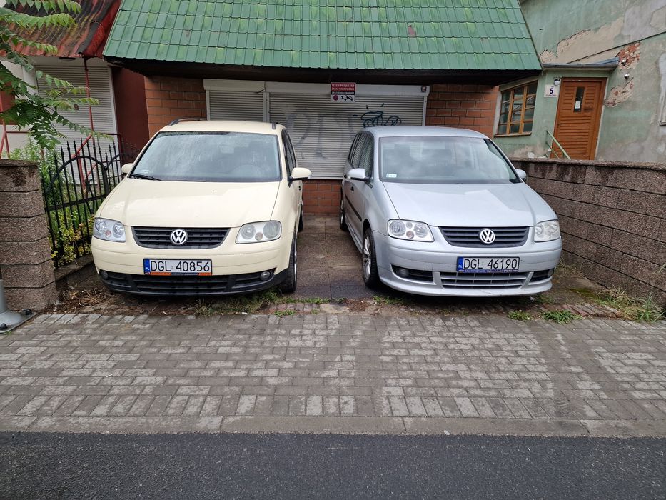 Dwa miejsca parkingowe ul.Śniadeckich/ul.Obrońców Pokoju.