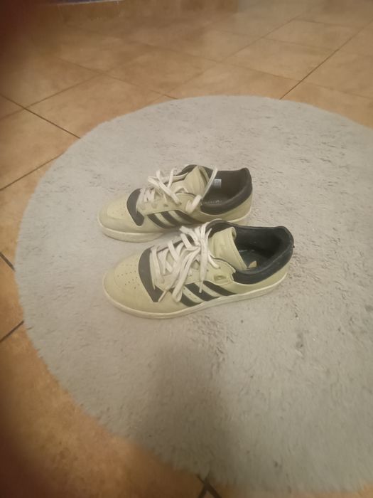 Buty sportowe adidas