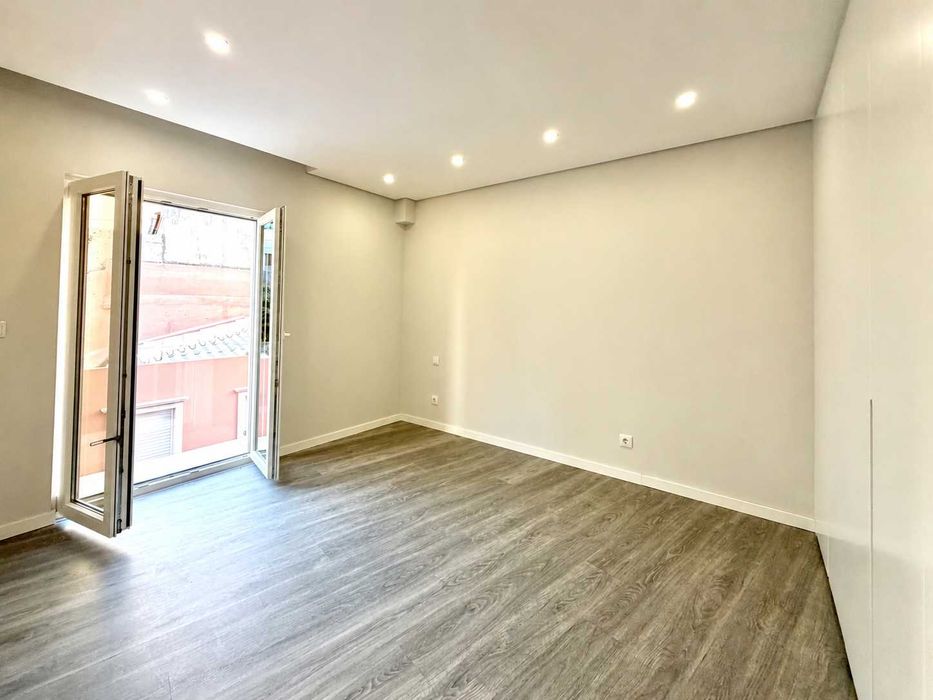 Arrendamento T3 Parede Novo Centro