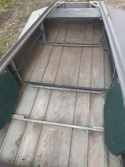 Лодка южанка сдоками