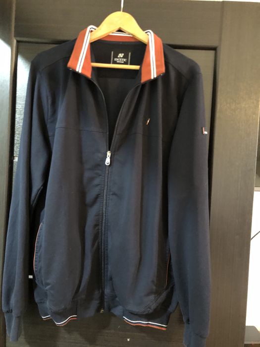 Спортивный костюм практически новый