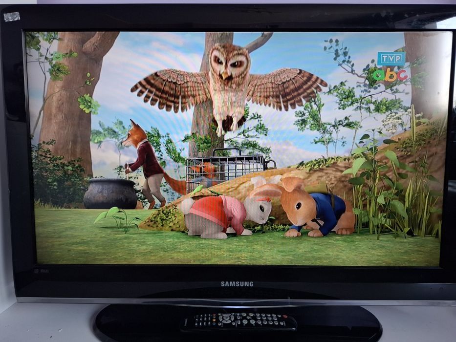 Telewizor Samsung LE37A551P2 z oryginalnym pilotem